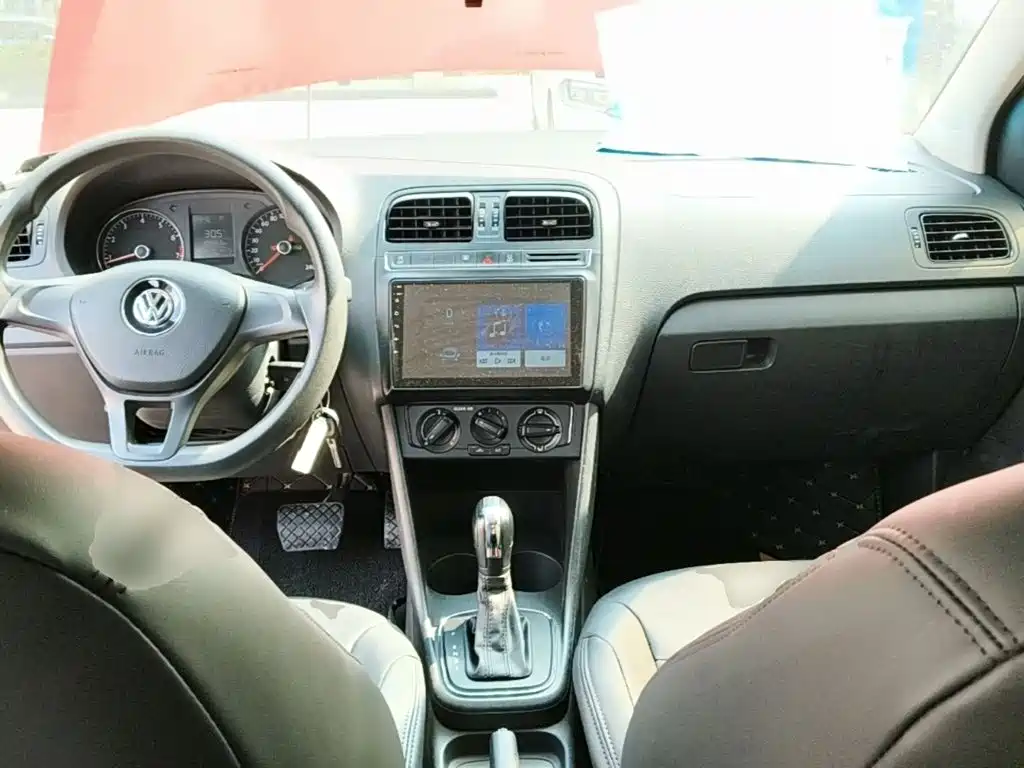 Volkswagen Polo — миниатюра 10