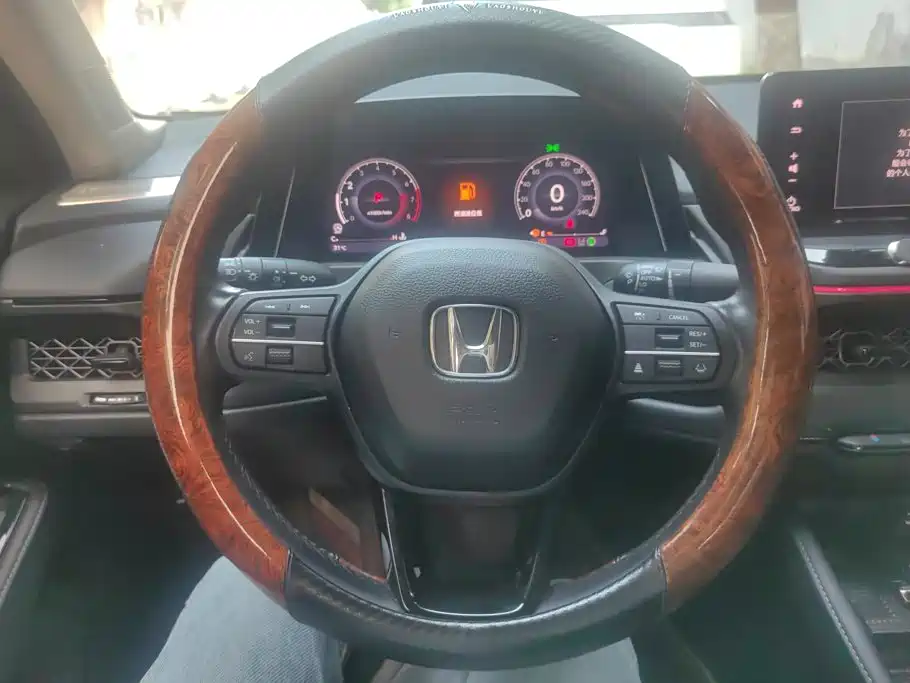 Honda Accord — миниатюра 15
