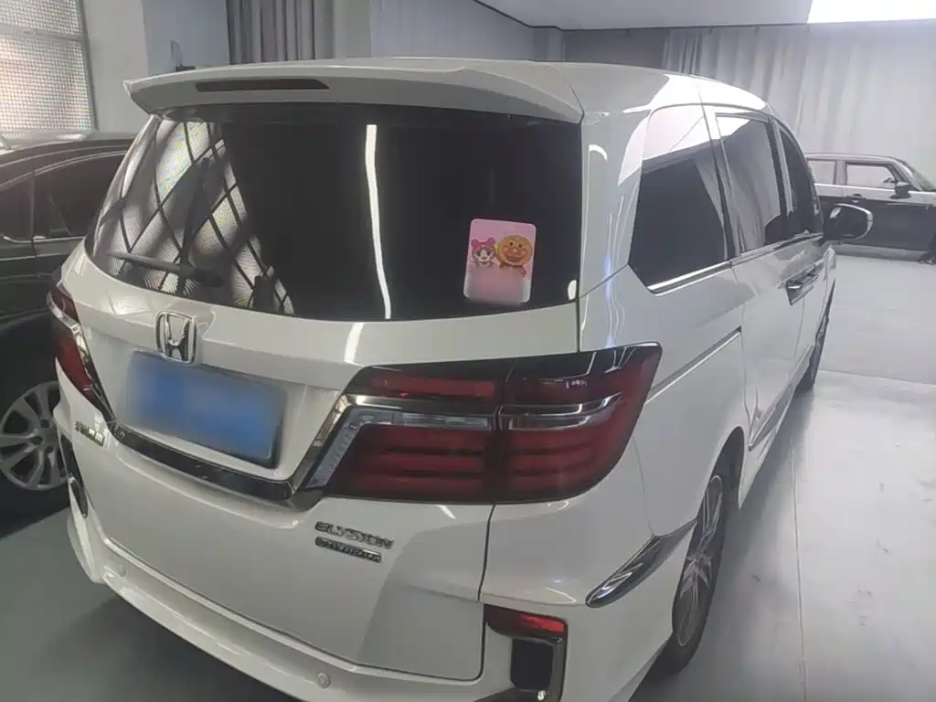 Honda Elysion — миниатюра 7