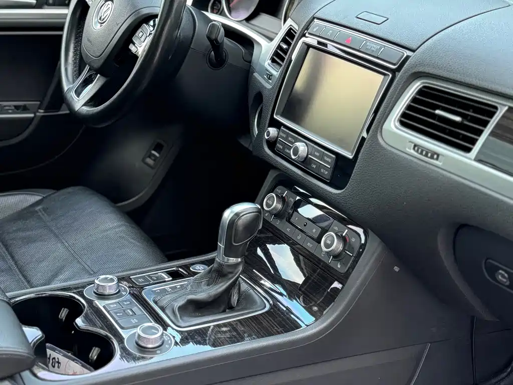 Volkswagen Touareg 2016 3.0TSI