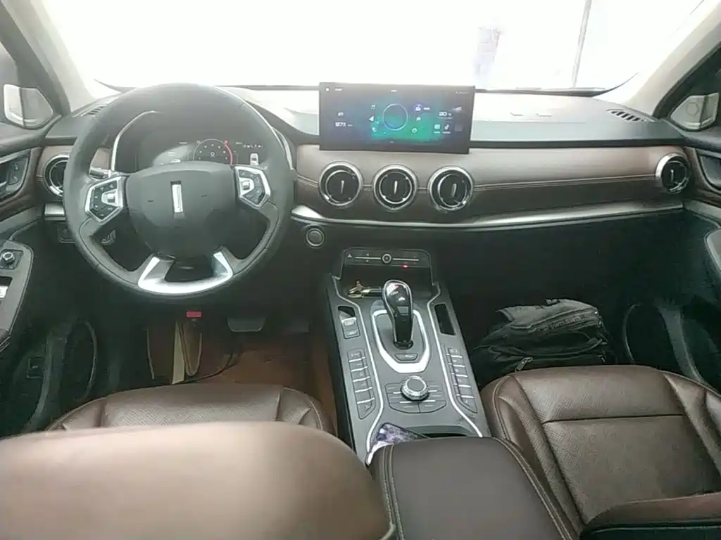 Wey Wey VV6 — миниатюра 10