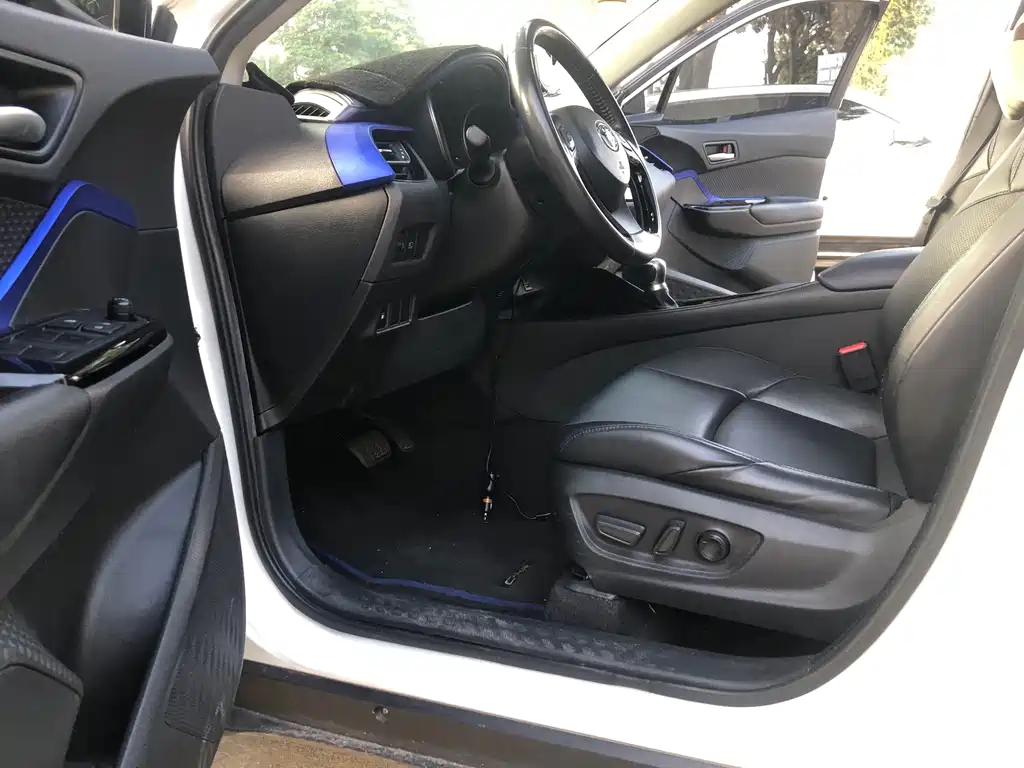 Toyota C-HR — миниатюра 5