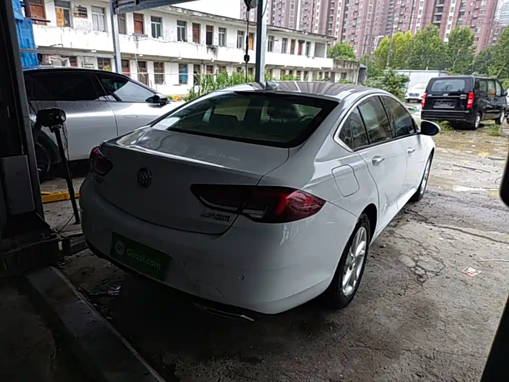 Buick Regal — миниатюра 7