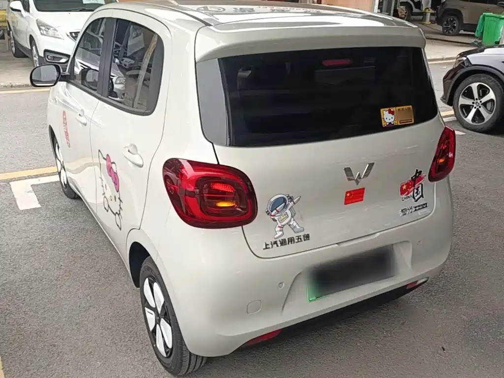 Wuling MINIEV — миниатюра 5