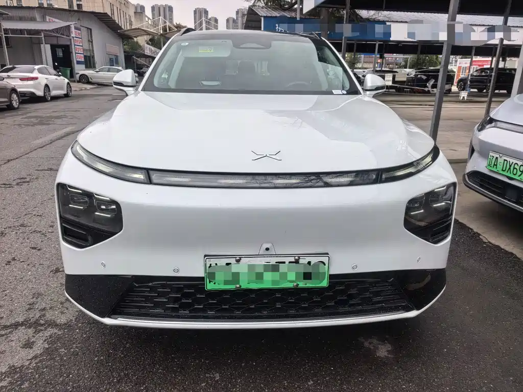 XPeng G9 — миниатюра 2