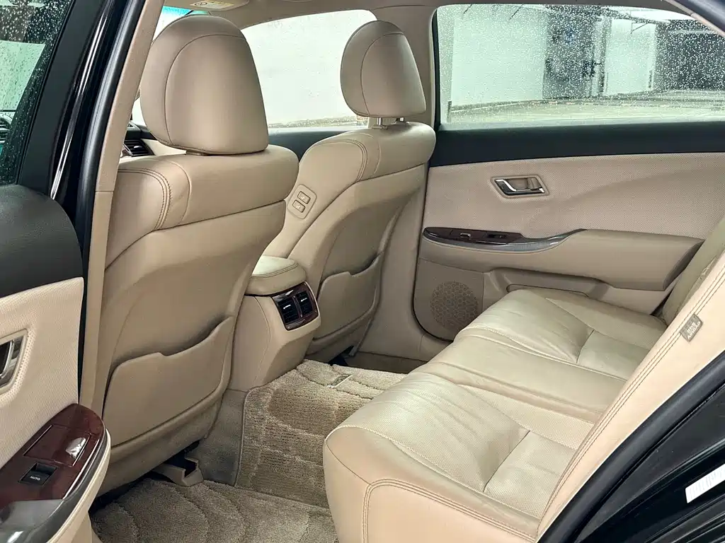 Toyota Crown 2012 2.5L Royal