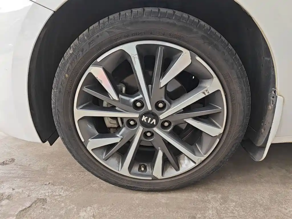 Kia K3 — миниатюра 23
