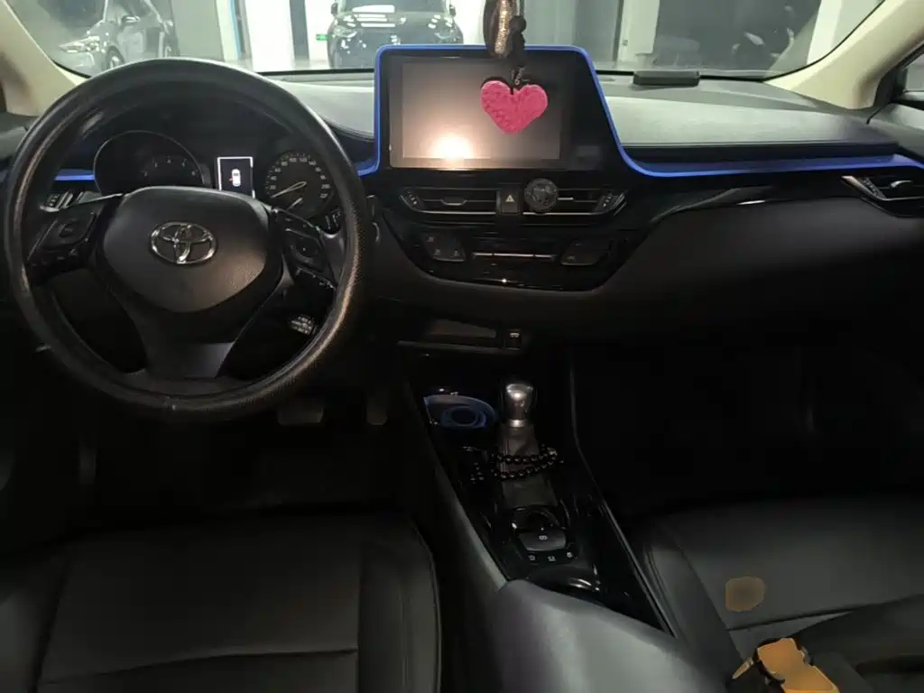 Toyota C-HR — миниатюра 10