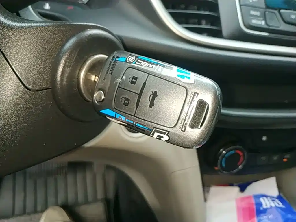 Buick Excelle — миниатюра 9