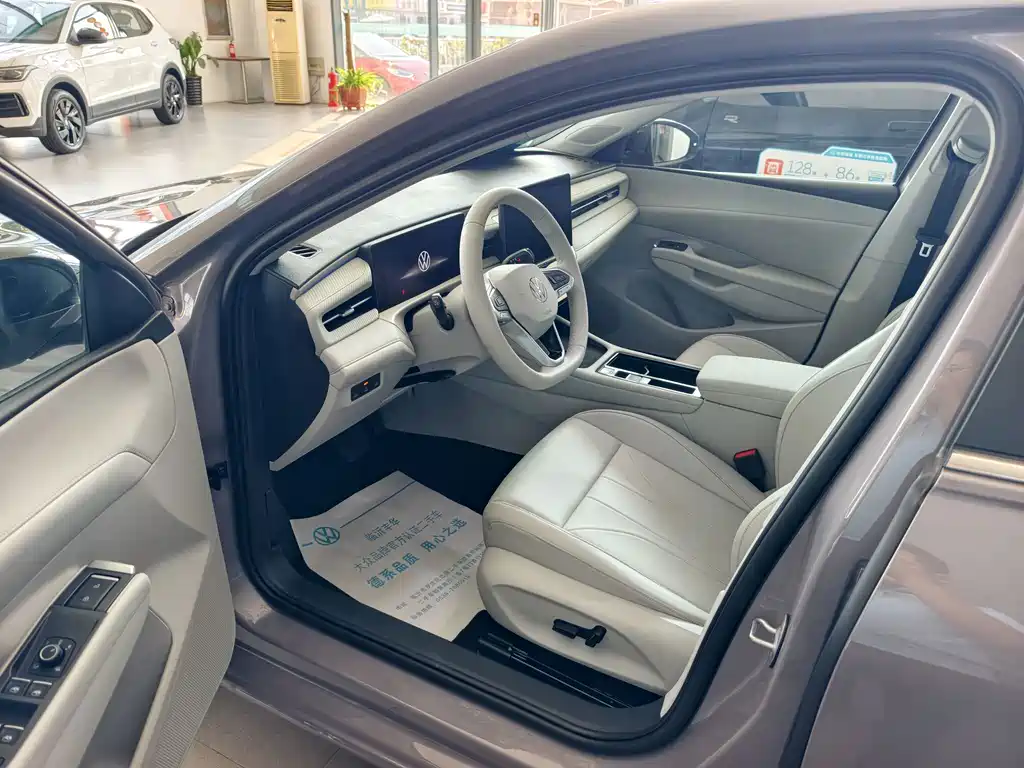 Volkswagen Lavida — миниатюра 5