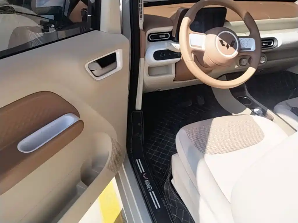 Wuling MINIEV — миниатюра 16