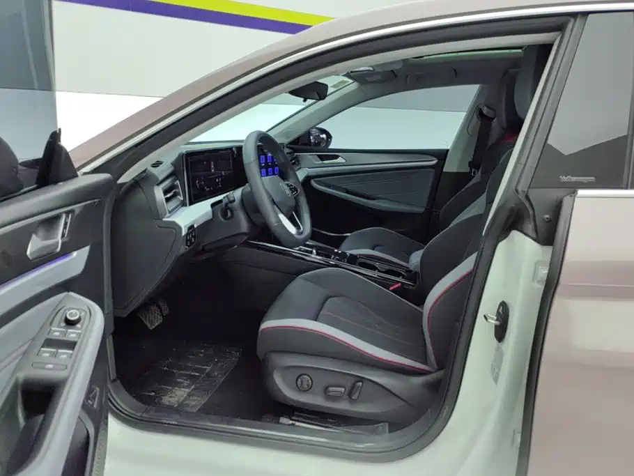 Volkswagen Lamando — миниатюра 9