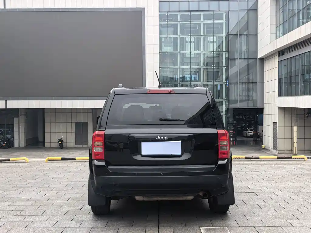 Jeep Patriot — миниатюра 20