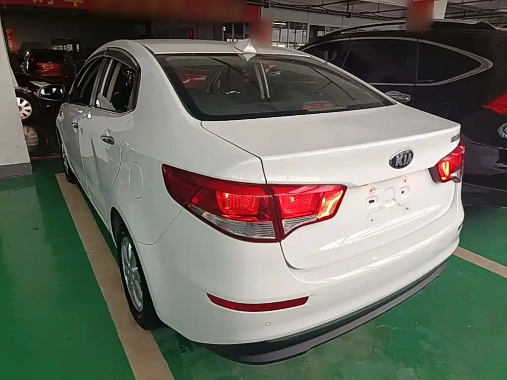 Kia K2 — миниатюра 5