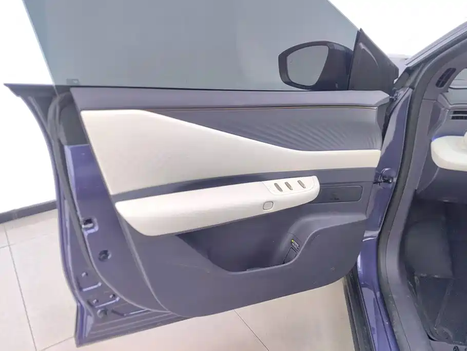 Nissan NX8 — миниатюра 7
