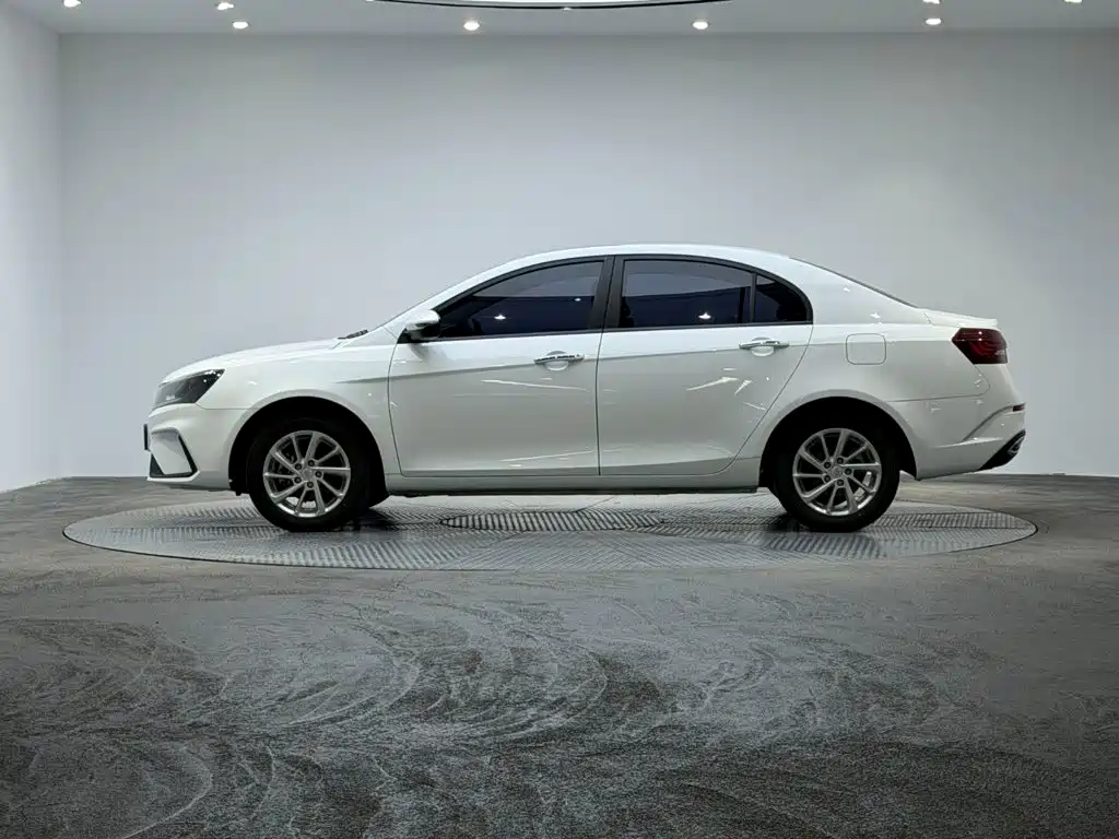 Geely Emgrand — миниатюра 4