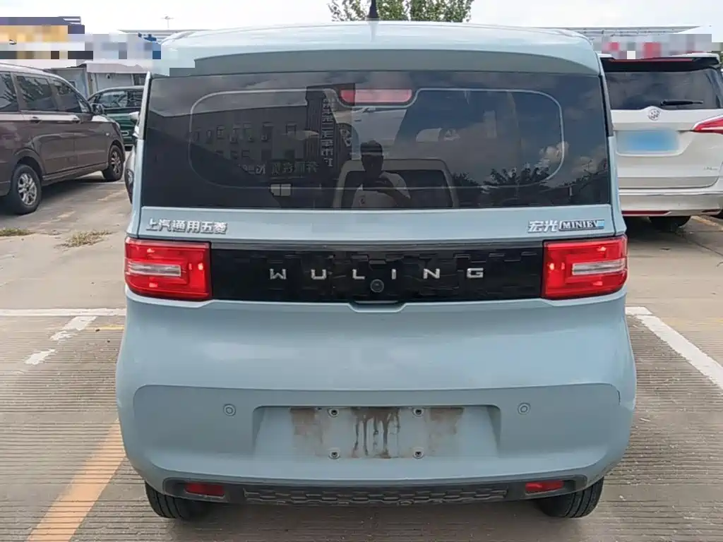Wuling MINIEV — миниатюра 6