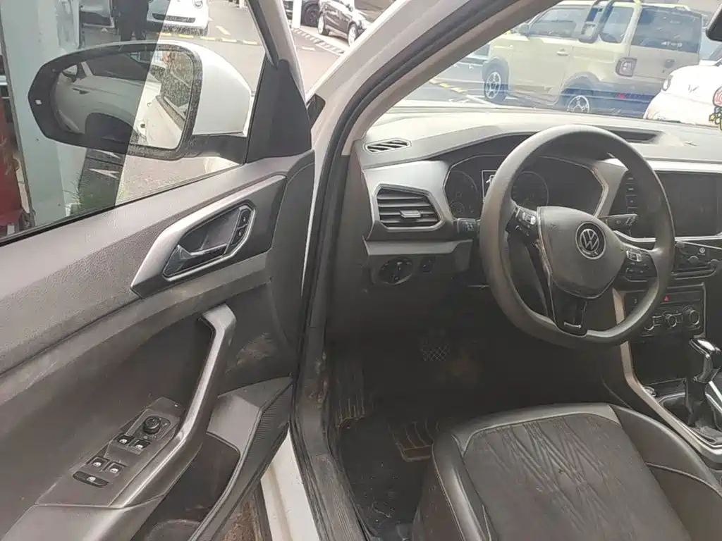 Volkswagen T-Cross — миниатюра 16