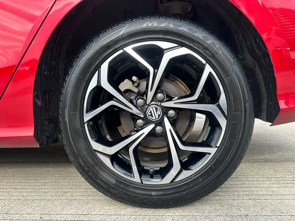 MG MG5 — миниатюра 8