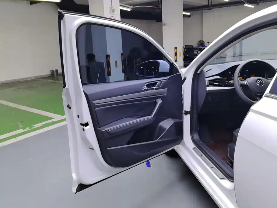 Volkswagen Lavida — миниатюра 7