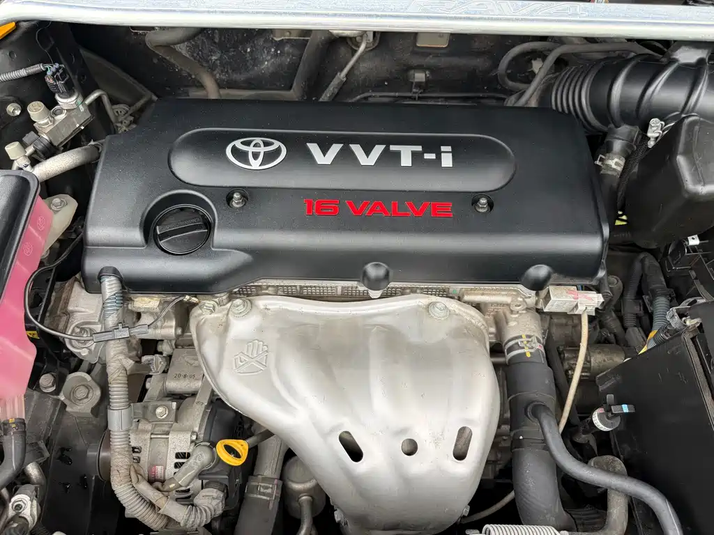 Toyota RAV4 — миниатюра 17