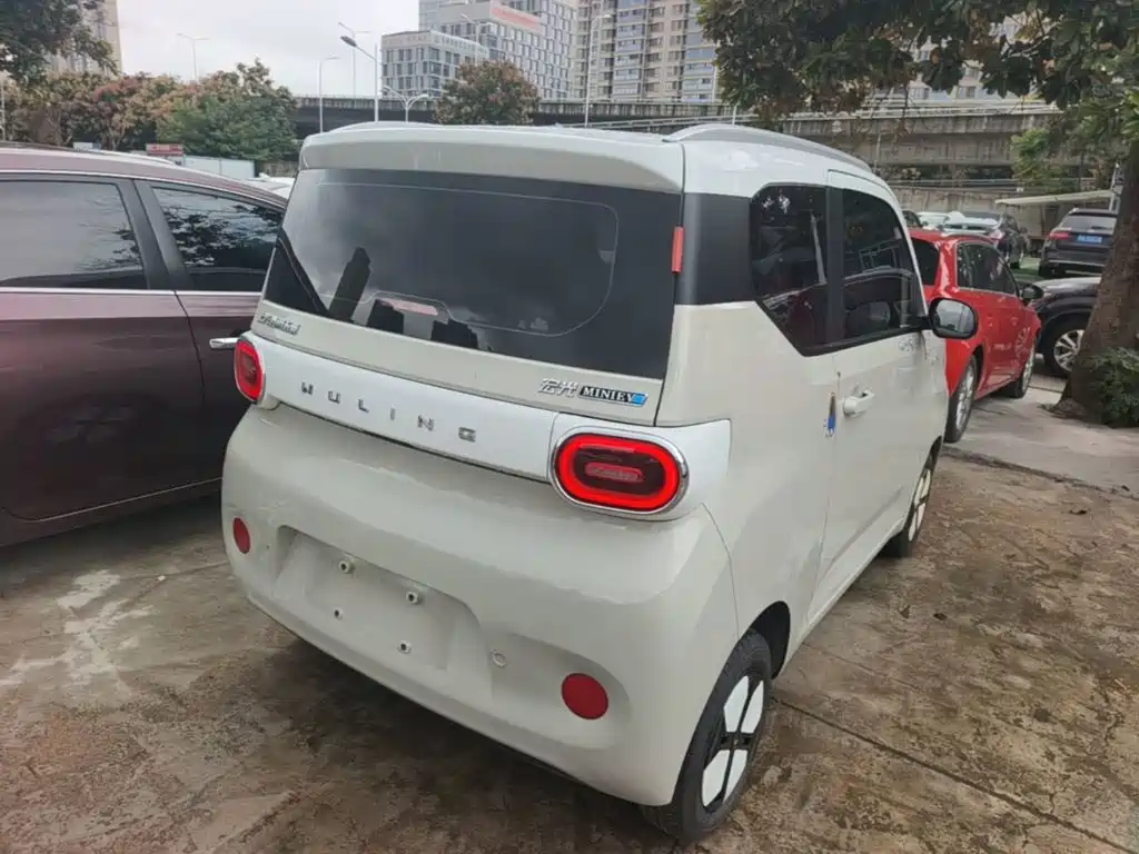 Wuling MINIEV — миниатюра 7