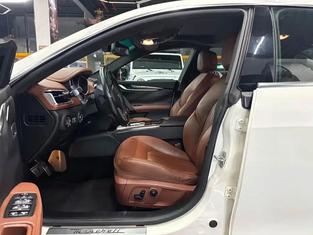 Maserati Ghibli 2014 3.0T Standard