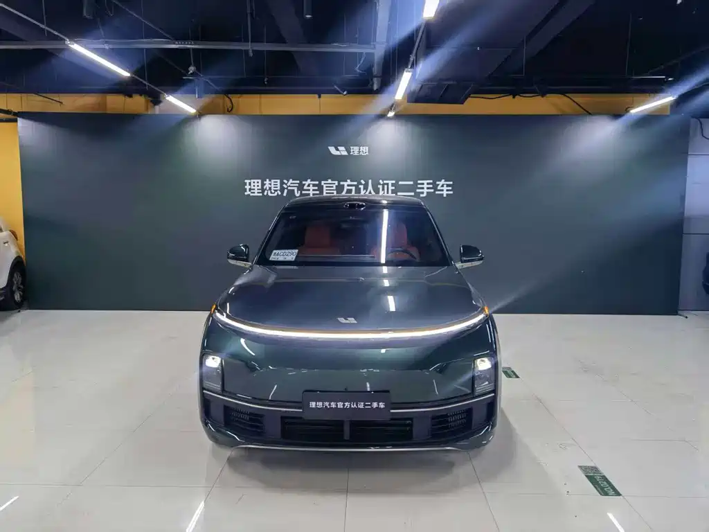Li Auto Li L9 2025