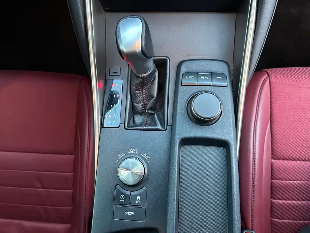 Lexus IS — миниатюра 13