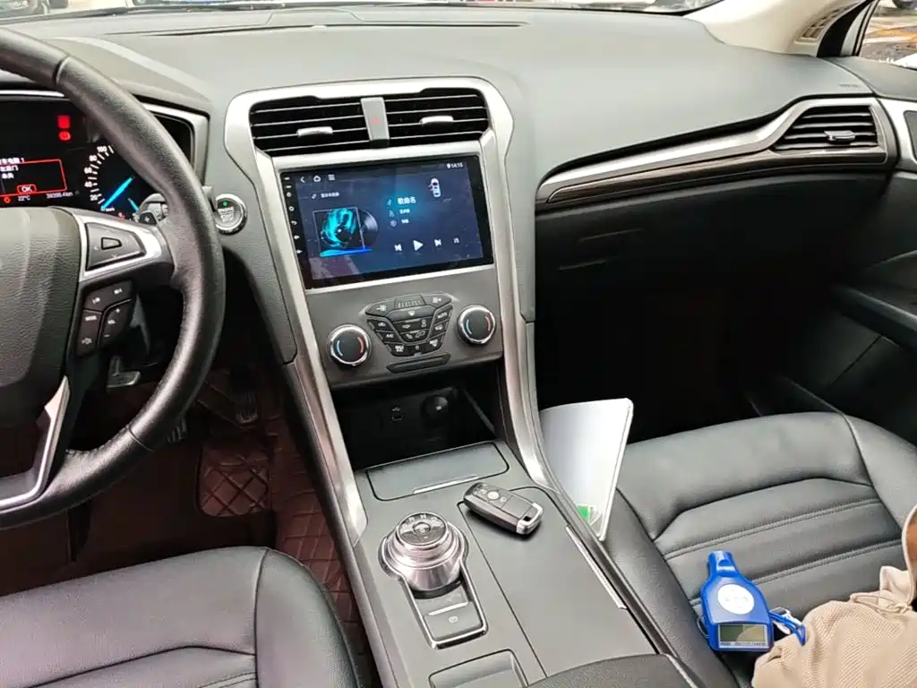 Ford Mondeo — миниатюра 13