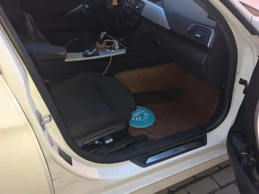 BMW 3 Series — миниатюра 8