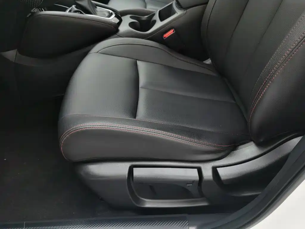 Nissan Qashqai — миниатюра 20