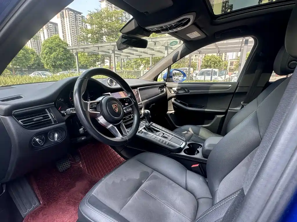 Porsche Macan — миниатюра 9
