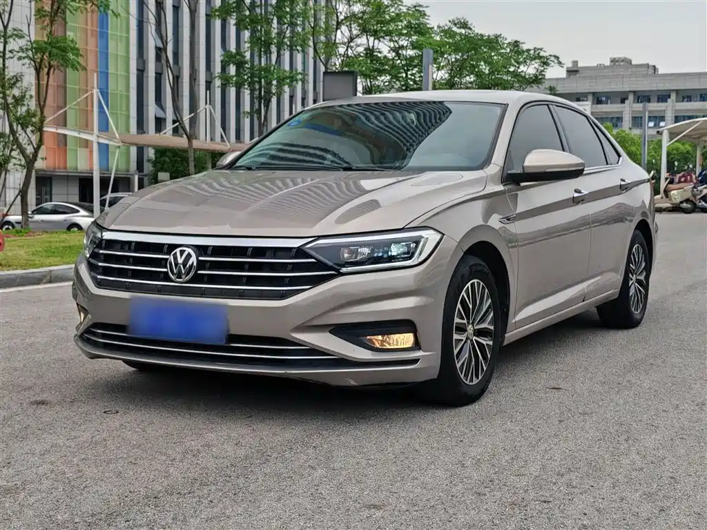 Volkswagen Sagitar 2020
