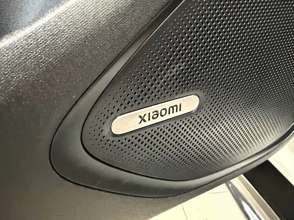 Xiaomi SU7 — миниатюра 9