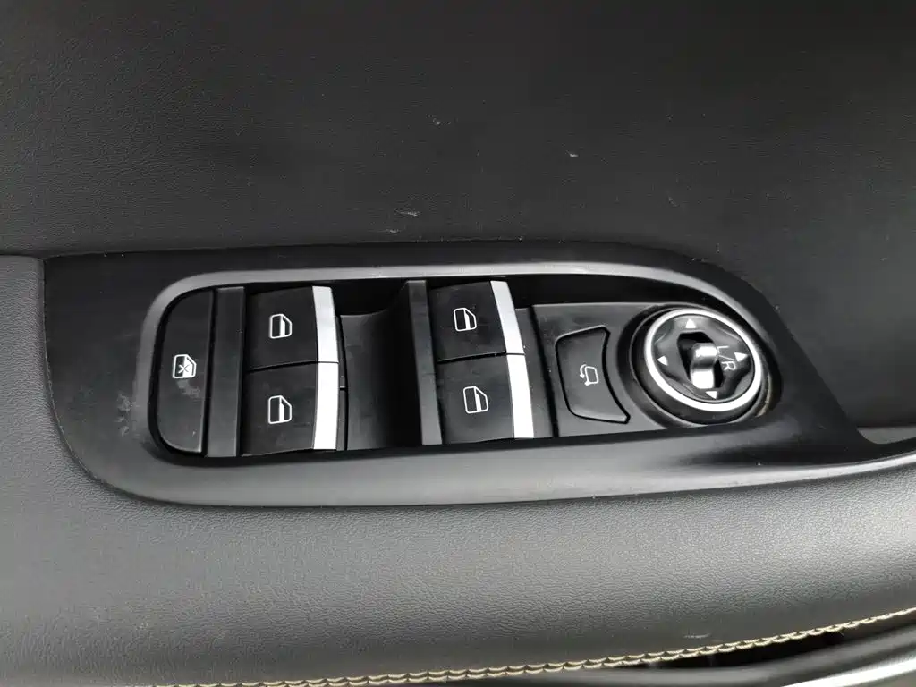 Chery Tiggo 8 — миниатюра 9