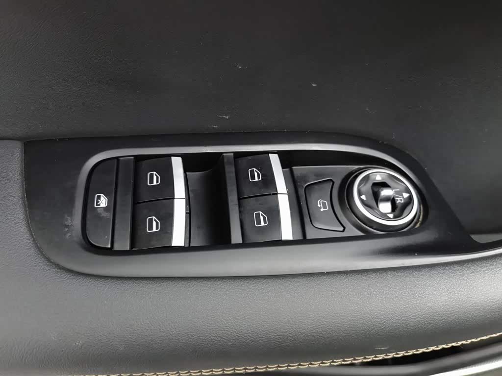 CHERY Tiggo 8 1.5 л 2025 г. Белый, пробег 14500 км
