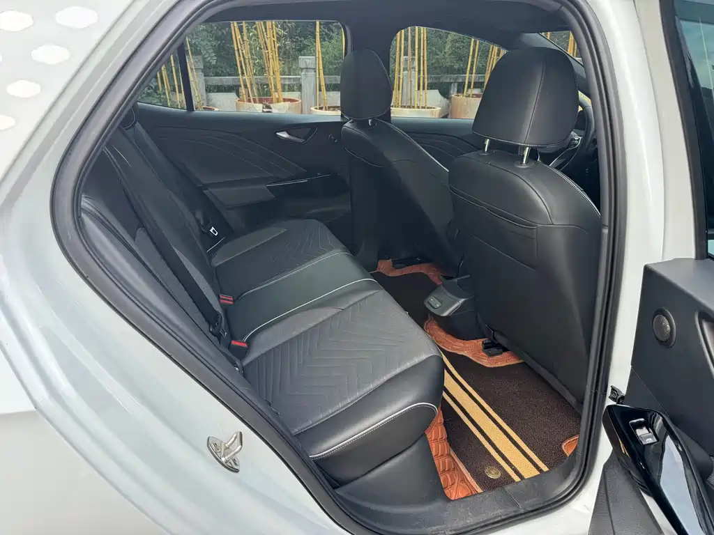 Volkswagen ID.3 — миниатюра 12