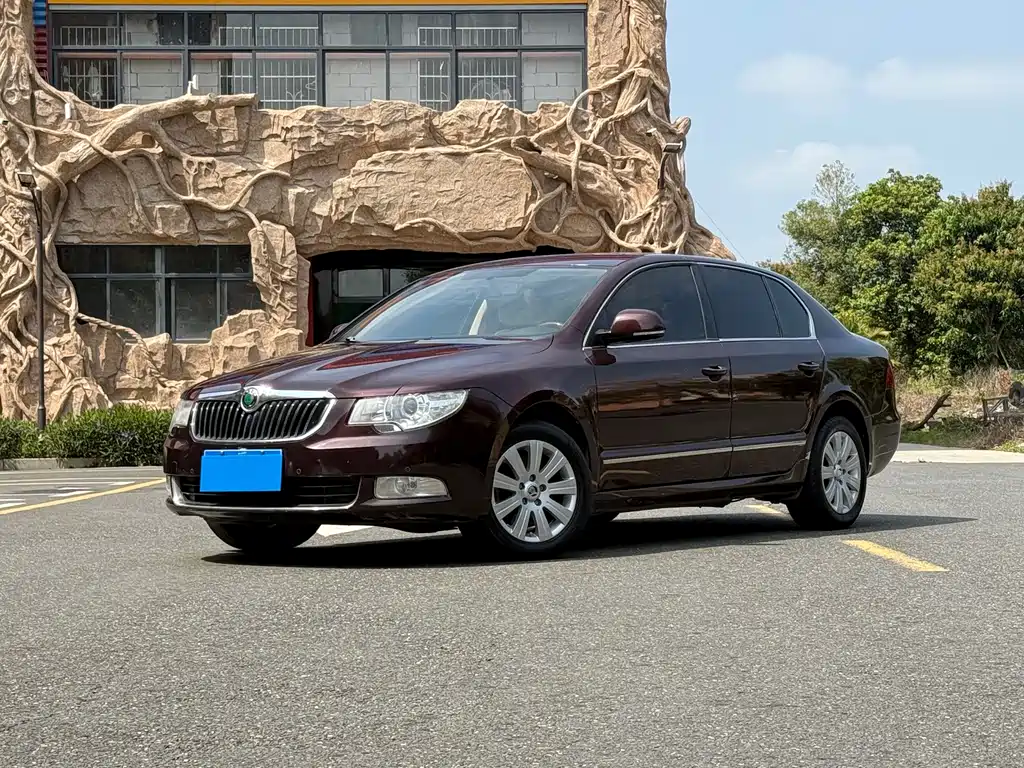 Купить Skoda Superb
