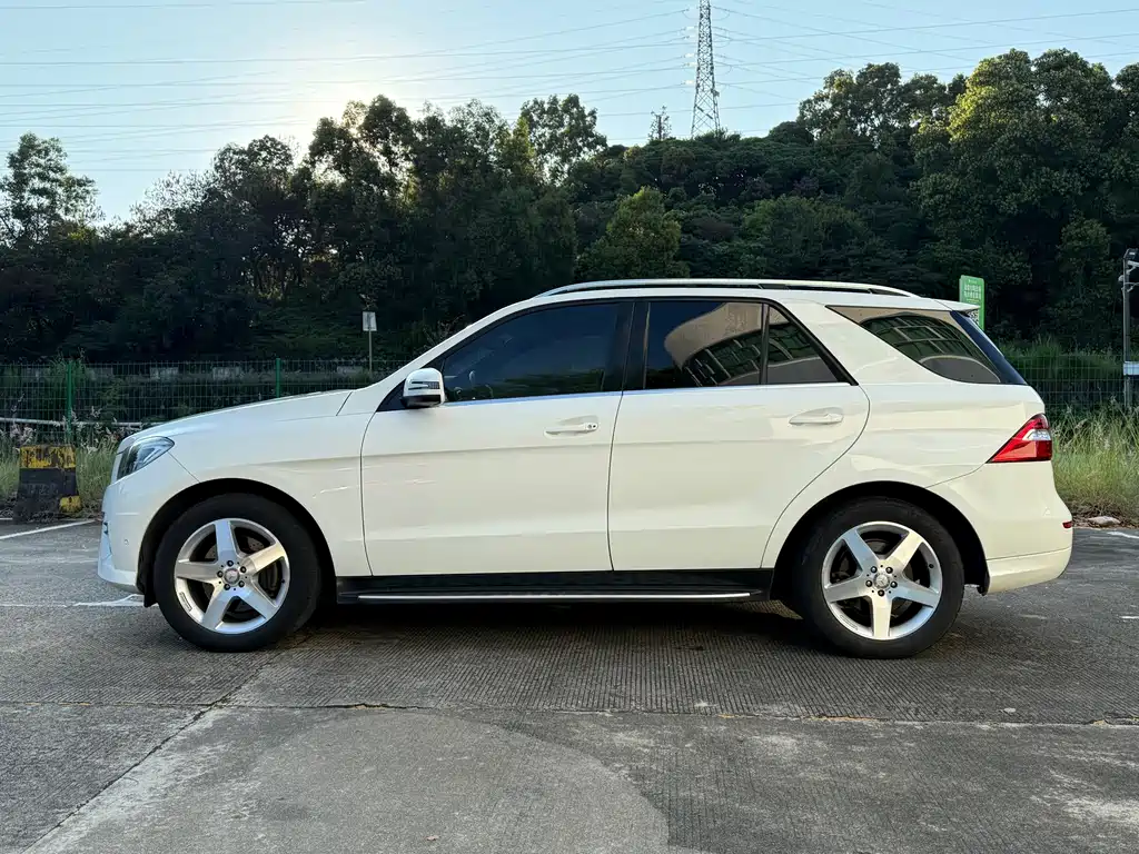 Mercedes-Benz M-Class — миниатюра 18