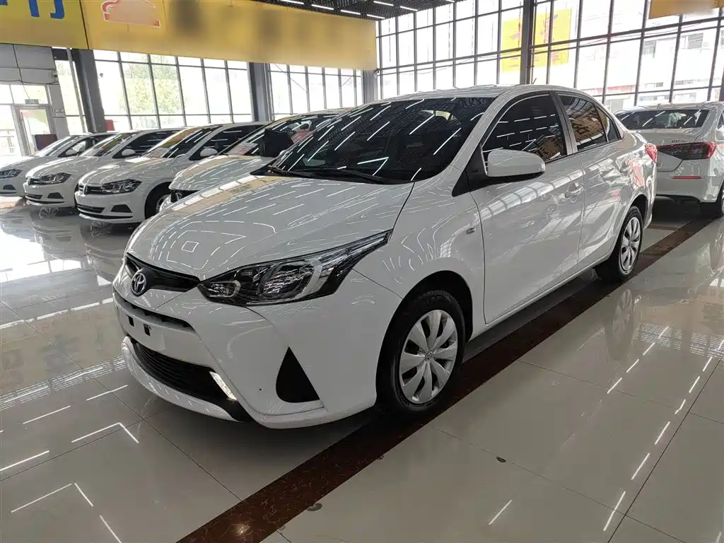 Toyota Yaris L 2019