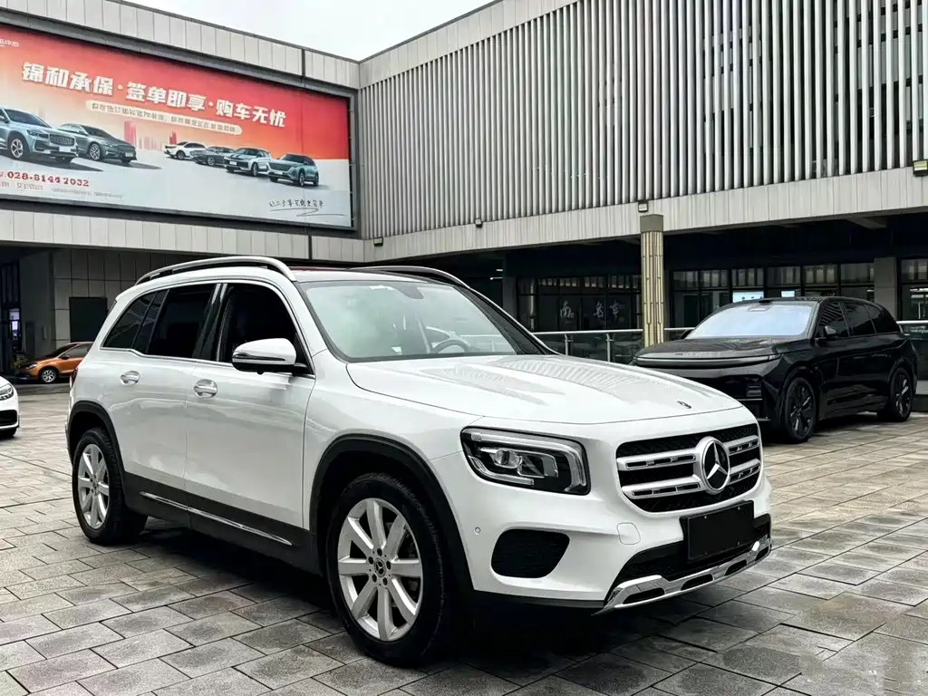 Mercedes-Benz GLB — миниатюра 2