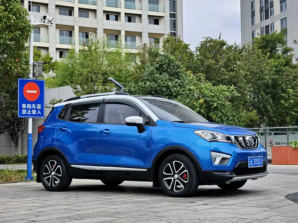 Changan CS15 — миниатюра 3