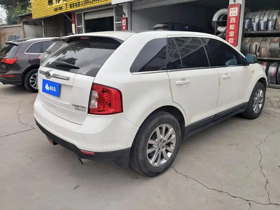 Ford Edge (Import) — миниатюра 3
