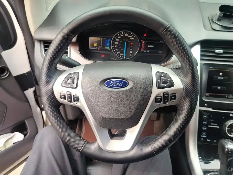 Ford Edge (Import) — миниатюра 15
