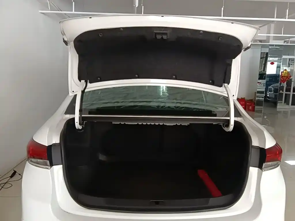 Buick Excelle — миниатюра 19