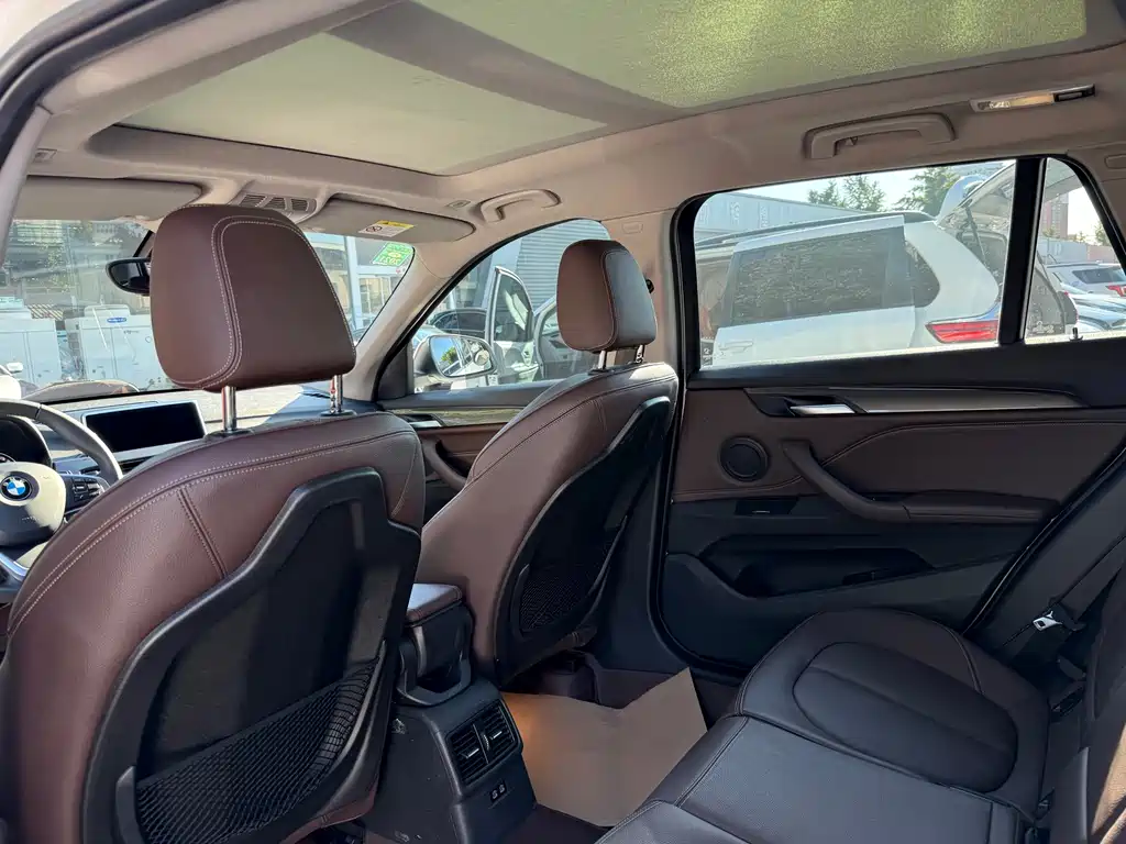 BMW X1 — миниатюра 8