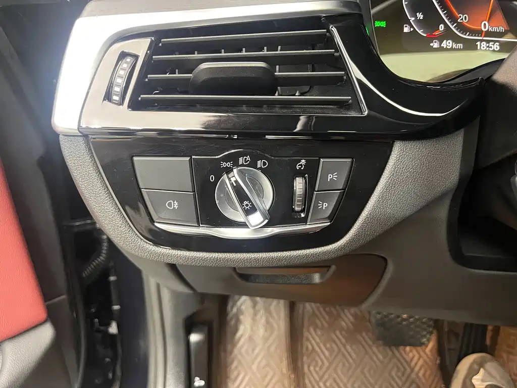 BMW 5 Series — миниатюра 17
