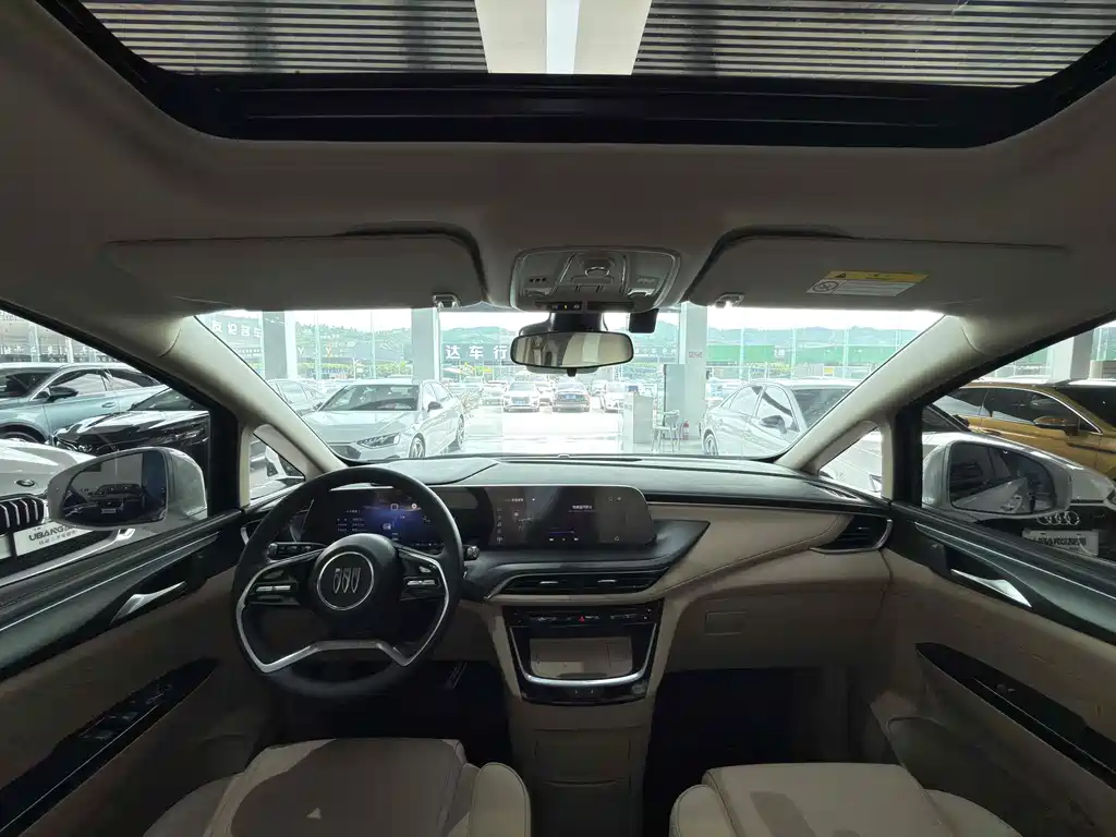 BUICK GL8 NEW ENERGY