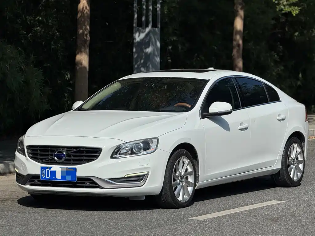 Volvo S60